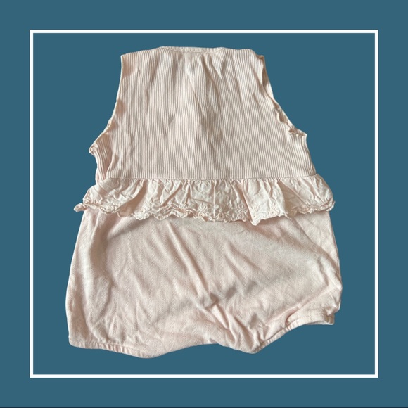 Powder Pink Ribbed Ruffle Onesie—6m - Picture 2 of 3
